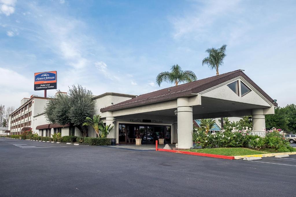 Howard Johnson by Wyndham Fullerton/Anaheim Conference Cntr